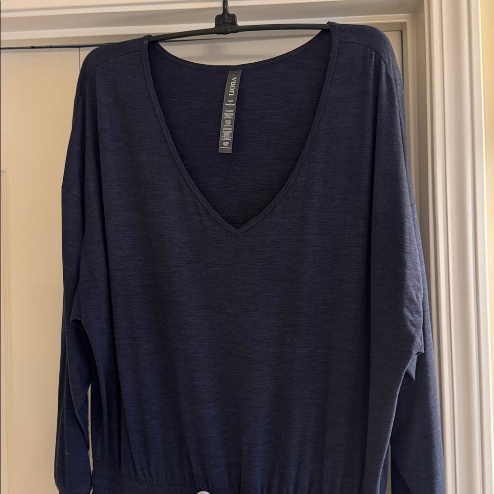 Vuori Lux Jumpsuit in navy medium